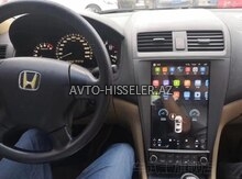 Honda Crv, Tesla monitoru